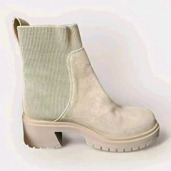 Steve Madden size 9.5 Holley Sand suede chunky block heel pull on ankle boots - Picture 6 of 12